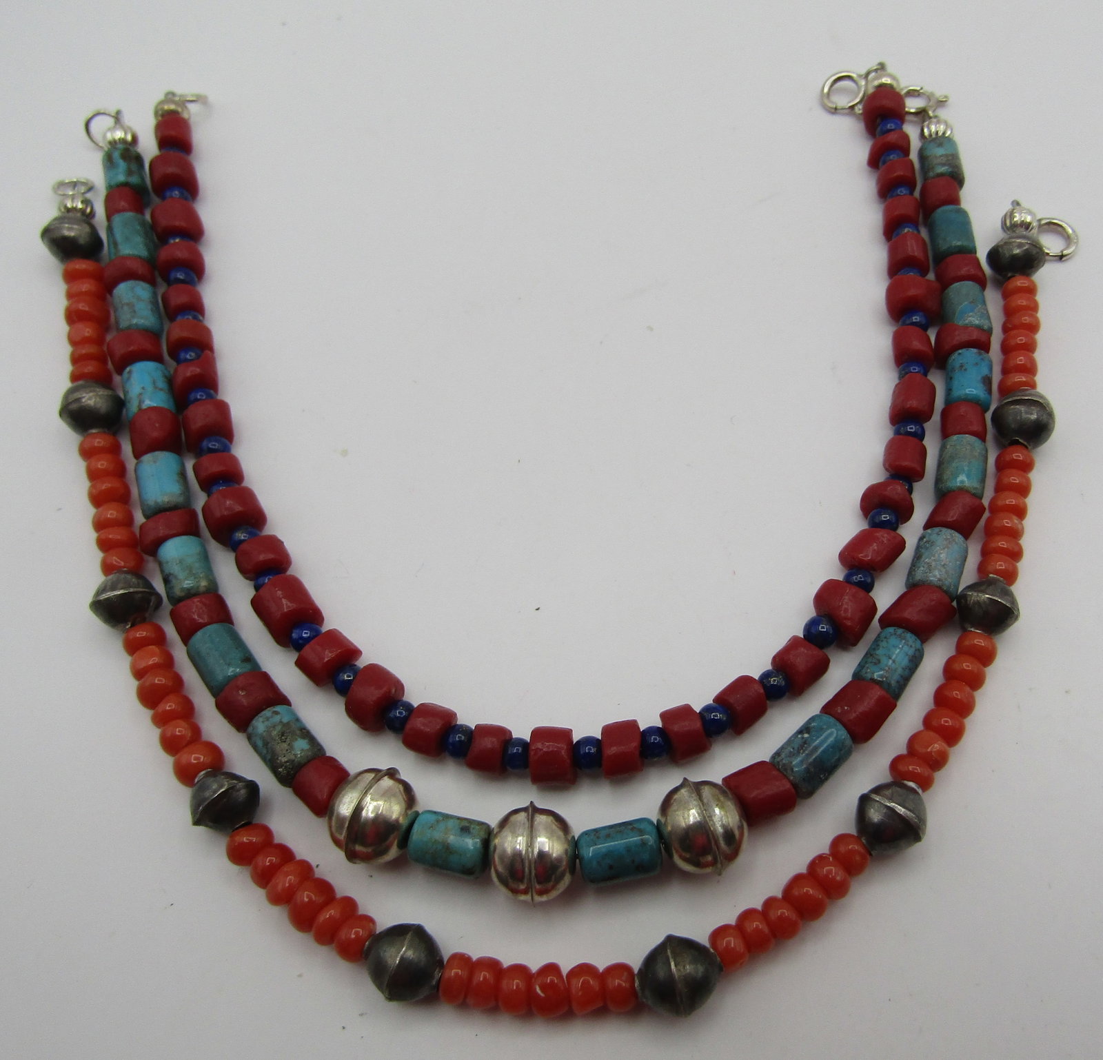 3 TURQUOISE CORAL 9" BEAD BRACELET STERLING SILVER: VINTAGE ESTATE NATIVE AMERICAN SOUTHWEST NAVAJO INDIAN JEWELRY. MEASURE 9 INCHES LONG. WEIGHS 23.1 GRAMS. EXCELLENT CONDITION. USA SHIPPING $5 NO INTERNATIONAL SHIPPING OUTSIDE THE USA.