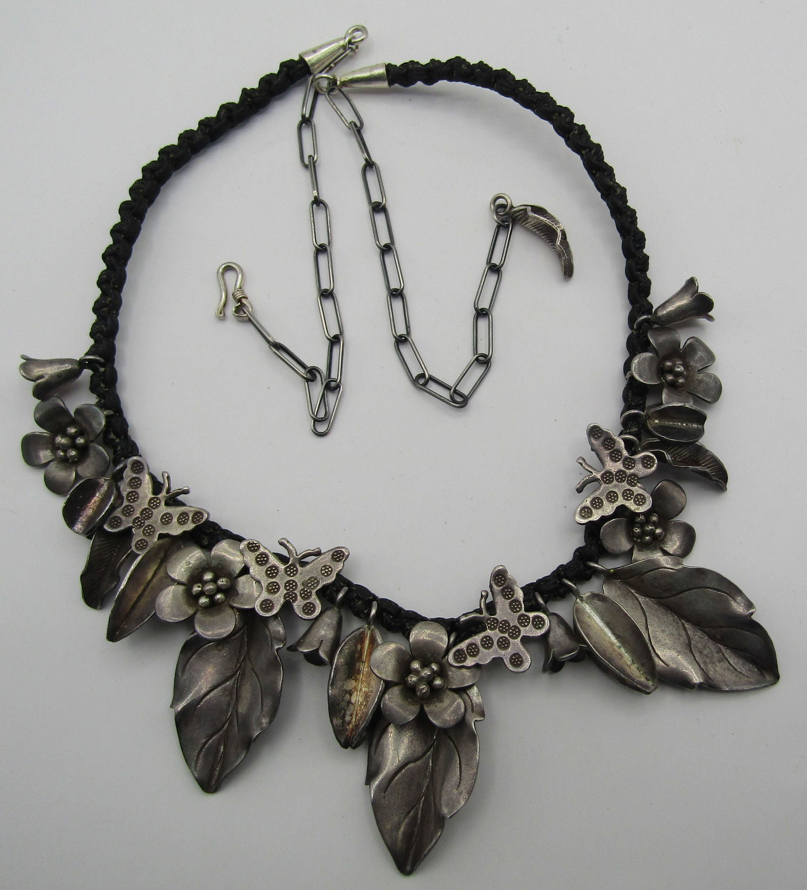 WOW DESIGNER BUTTERFLY NECKLACE STERLING SILVER (1 of 4)