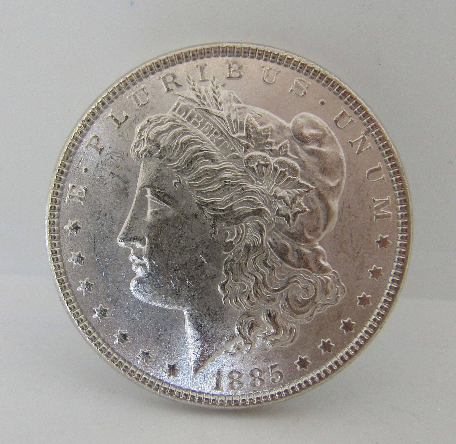 1885 MORGAN SILVER DOLLAR US COIN UNC (1 of 2)