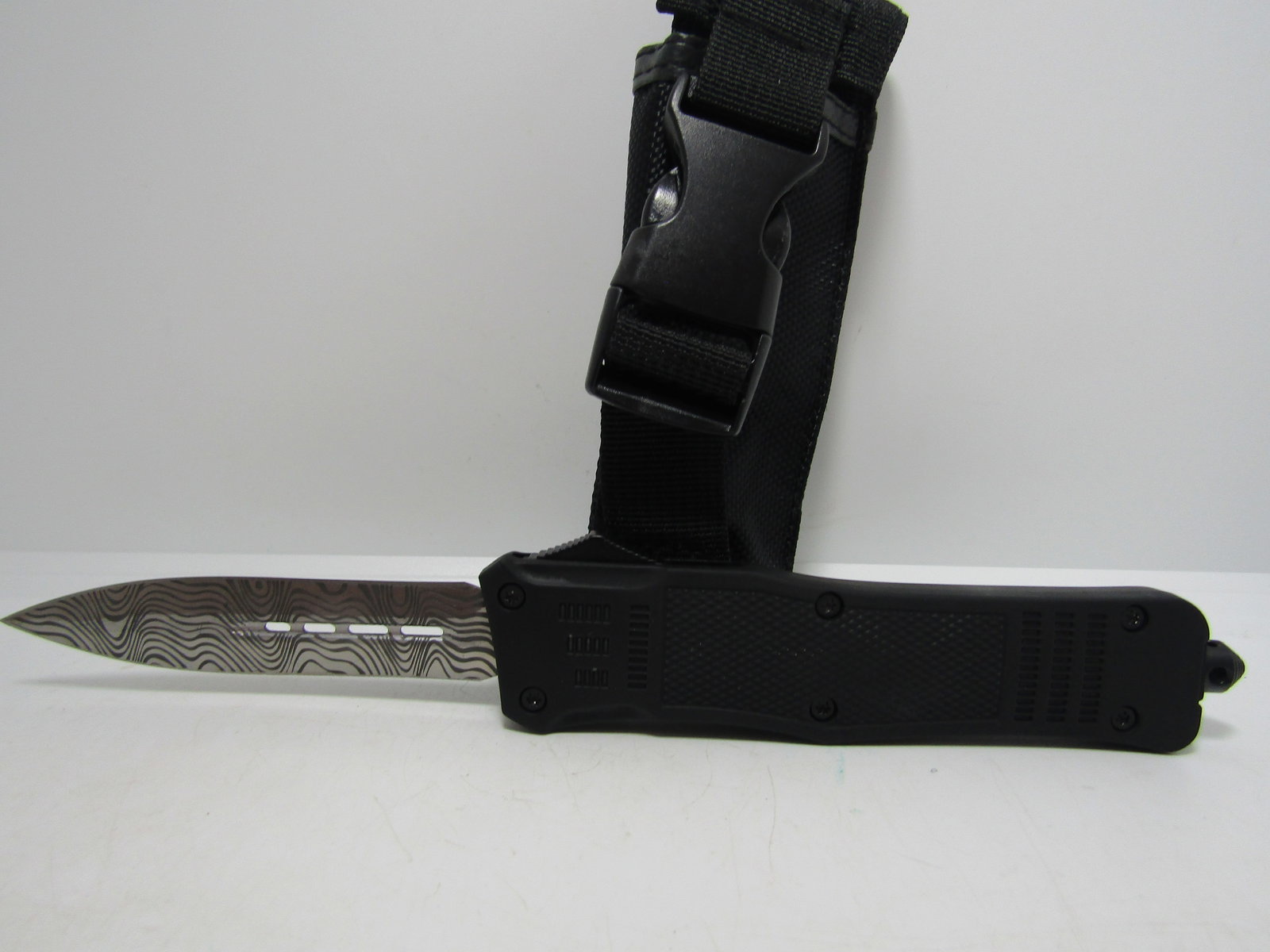 LARGE SWITCHBLADE KNIFE OTF (1 of 4)