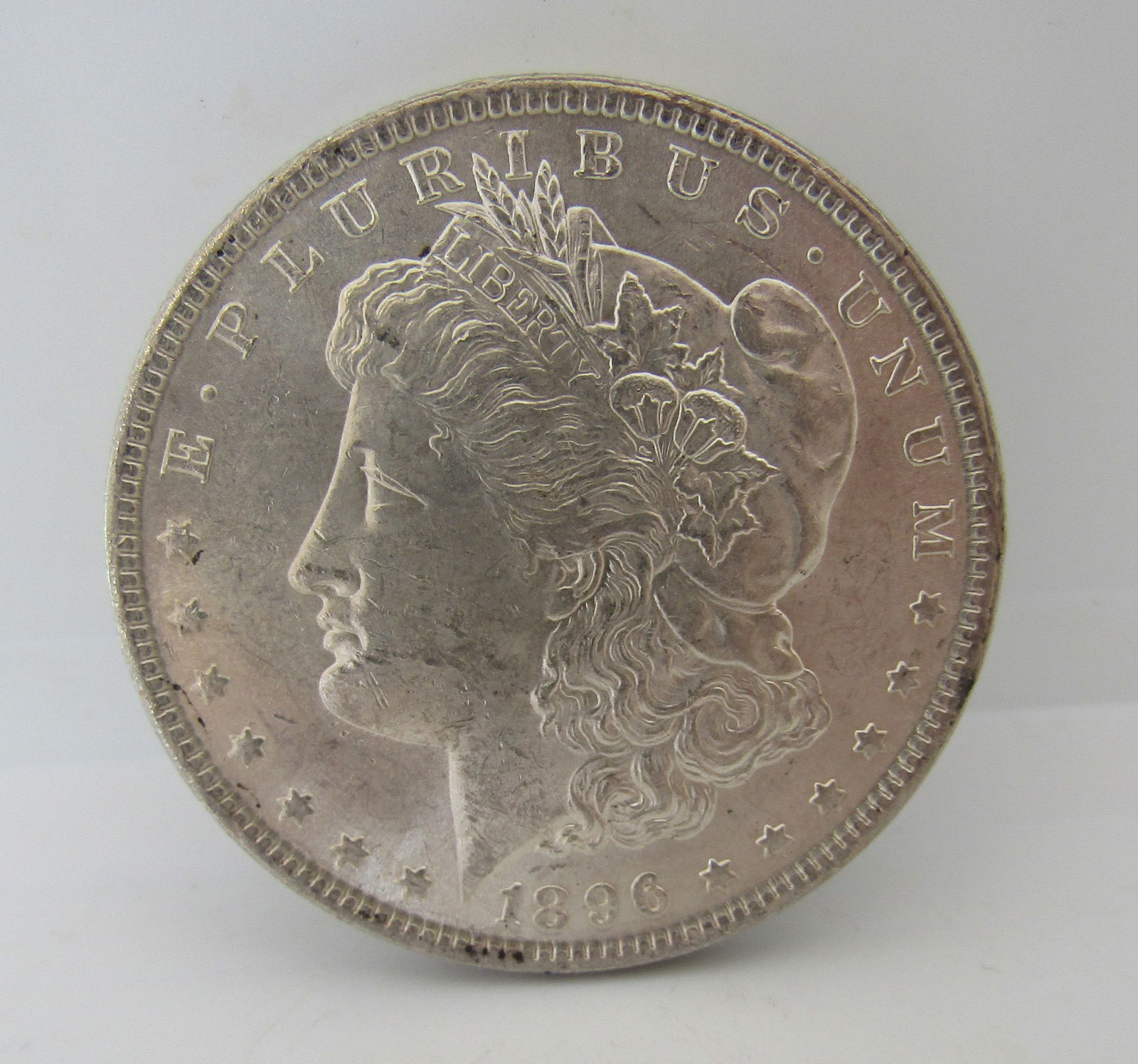 1896 MORGAN SILVER DOLLAR COIN UNC US COIN (1 of 2)