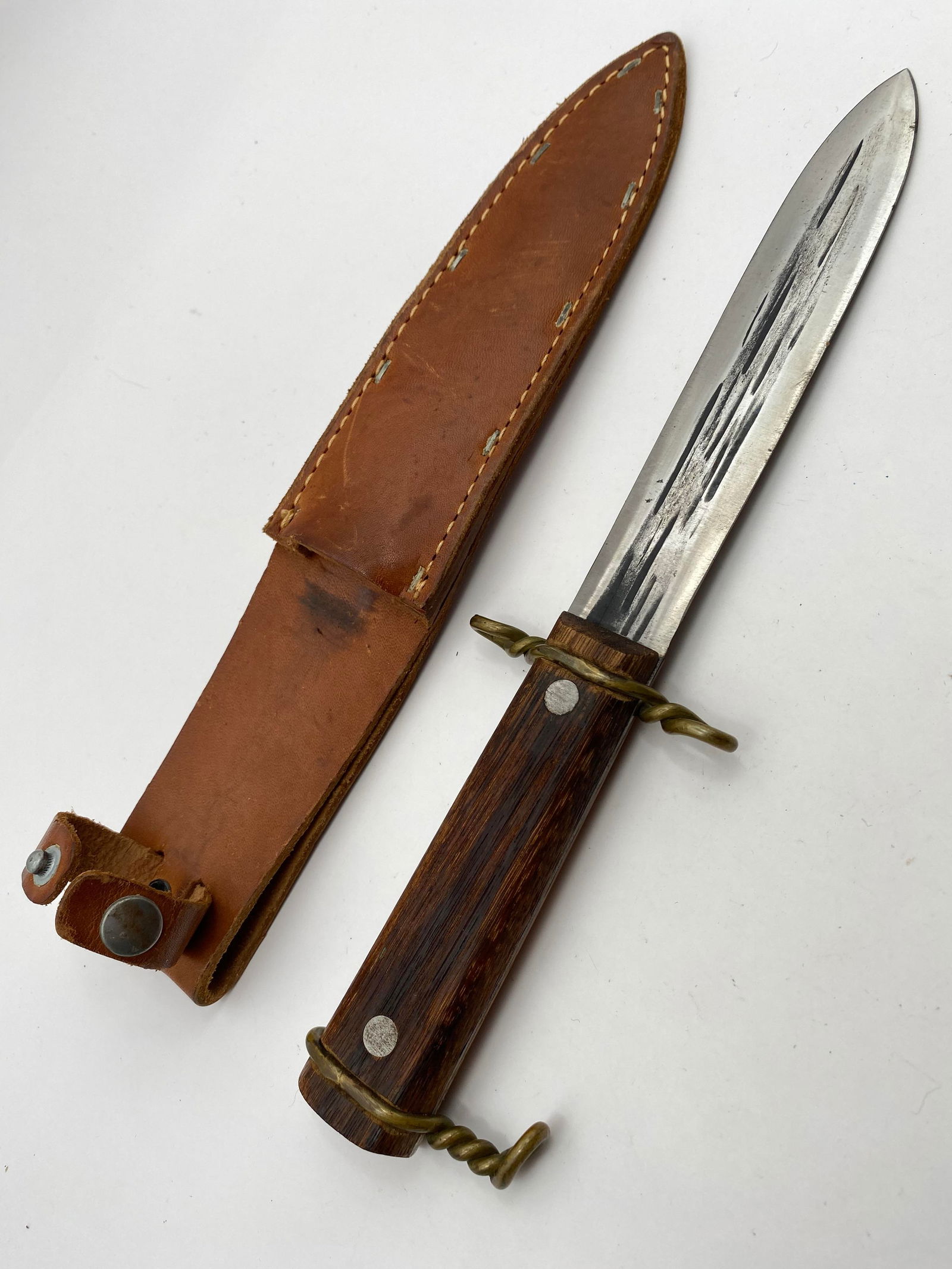 10.5" FOLK ART DOUBLE EDGED FIGHTING KNIFE DIRK (1 of 7)