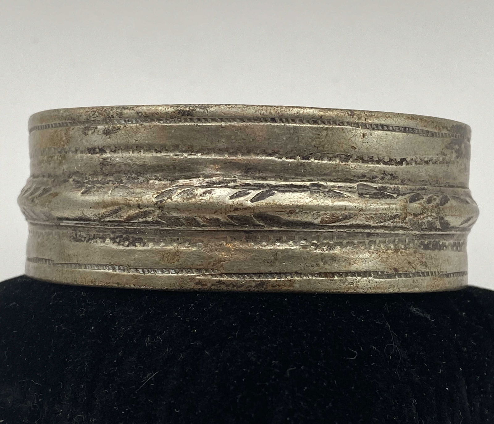 9" JA STERLING NAVAJO HANDMADE CUFF BRACELET (1 of 7)