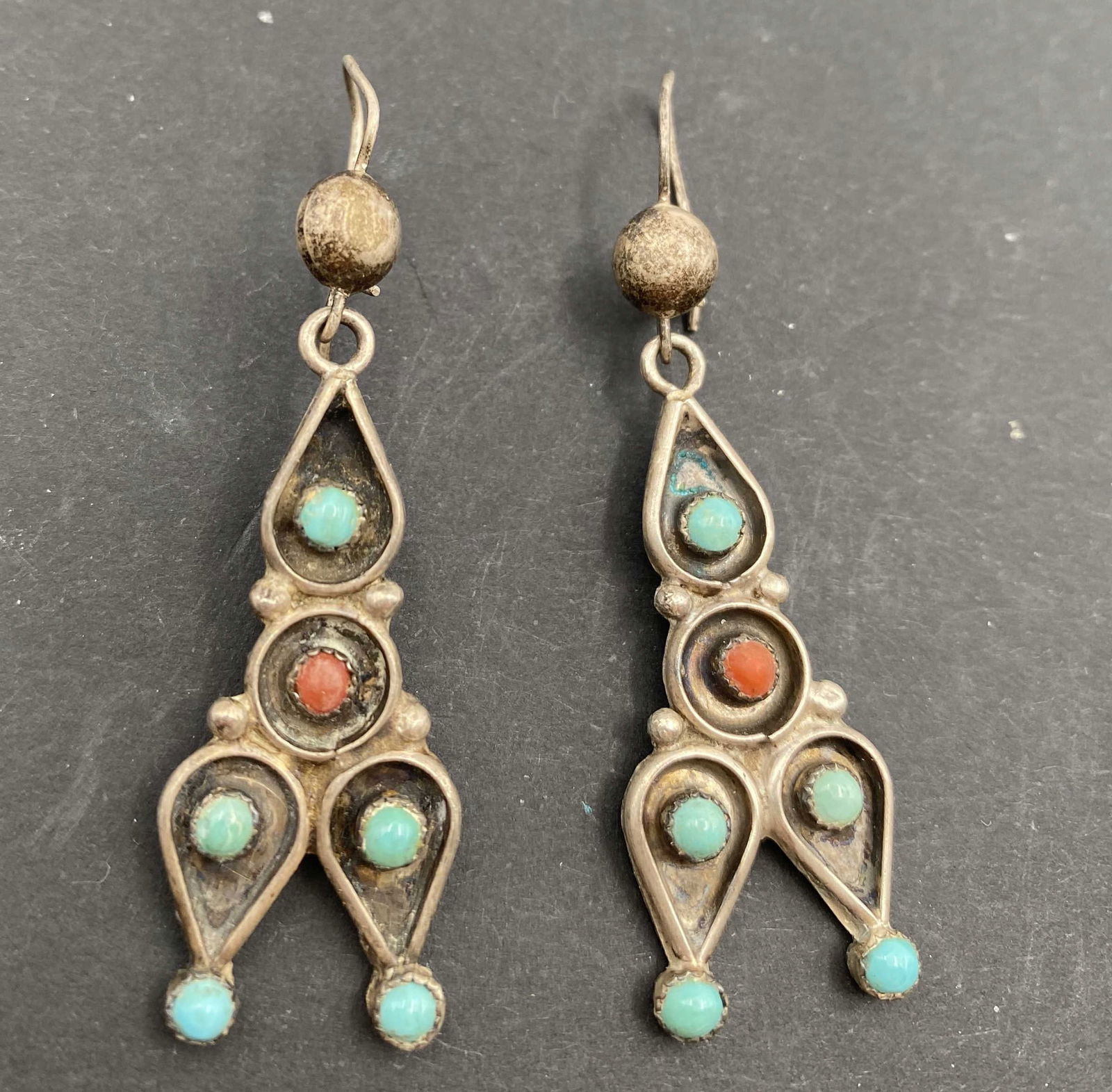 PETIT POINT ZUNI STERLING TURQUOISE EARRINGS VTG: VINTAGE NATIVE AMERICAN HANDMADE SNAKE EYE RED CORAL AND TURQUOISE EARRINGS. UNSIGNED UNMARKED TESTED STERLING SILVER. MEASURES 2" WITH DROP. WEIGHS 7.0 GRAMS. USA SHIPPING $5.