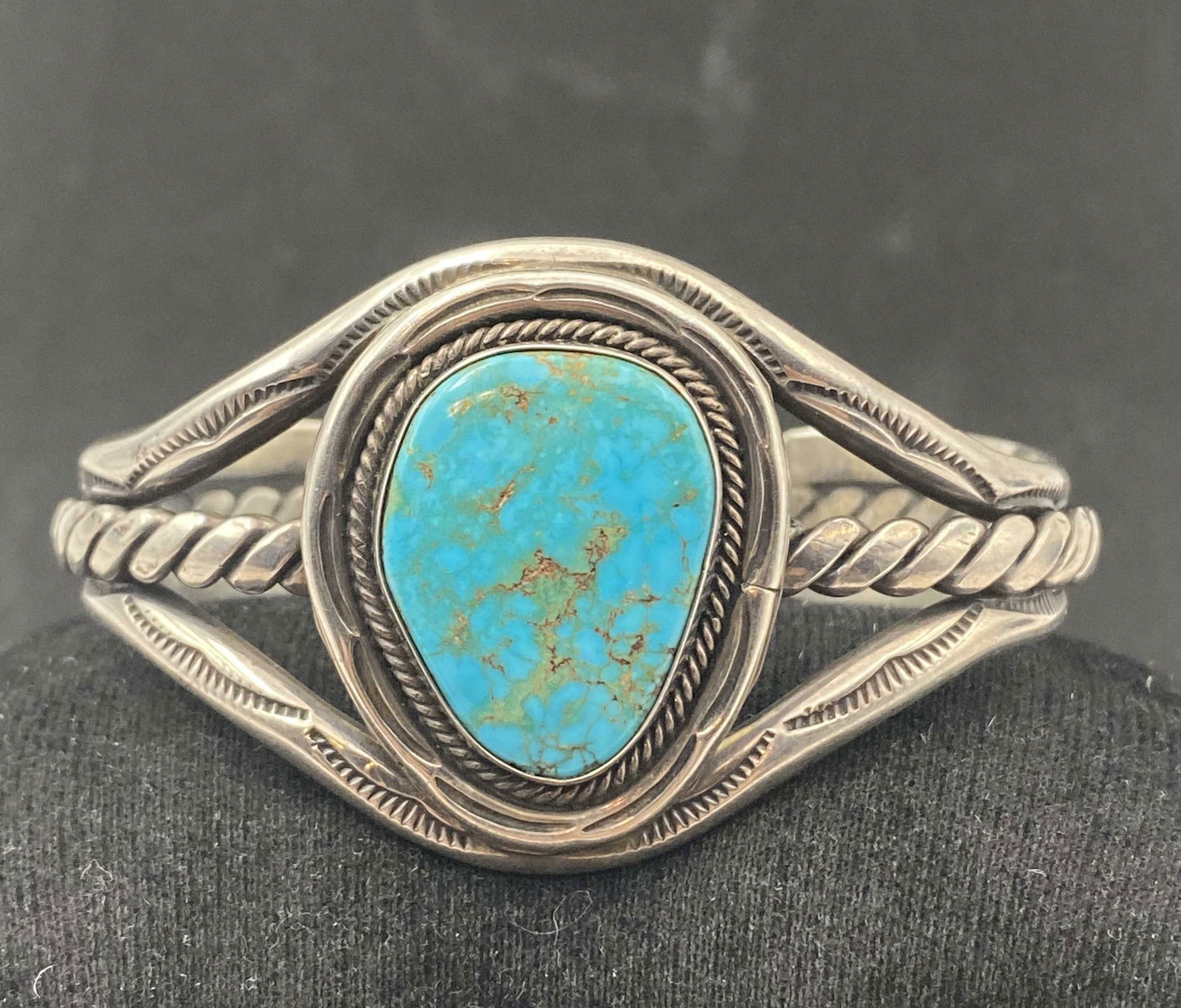 WATERWEB TURQUOISE STERLING NAVAJO BRACELET (1 of 5)