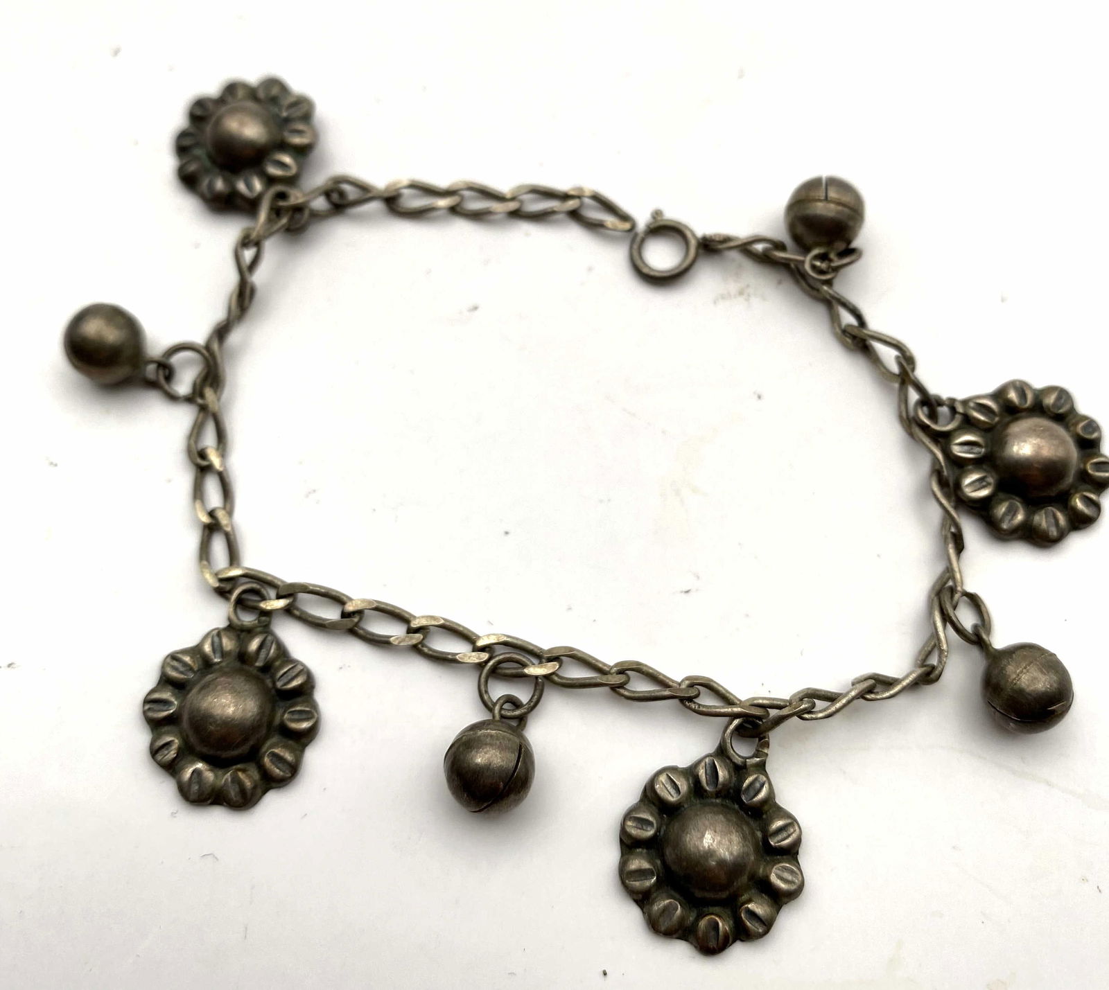 VINTAGE STERLING JINGLE BELLS BRACELET NOISEMAKER (1 of 3)