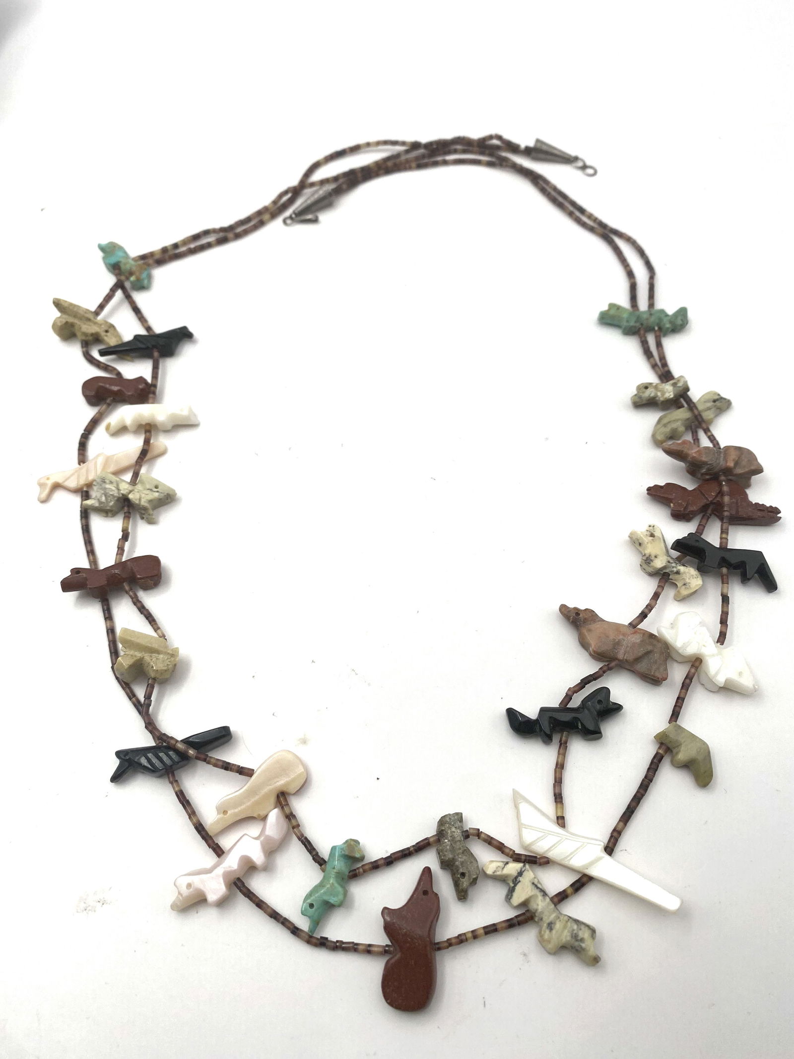 STERLING ZUNI CARVED STONE FETISH NECKLACE HEISHI (1 of 3)