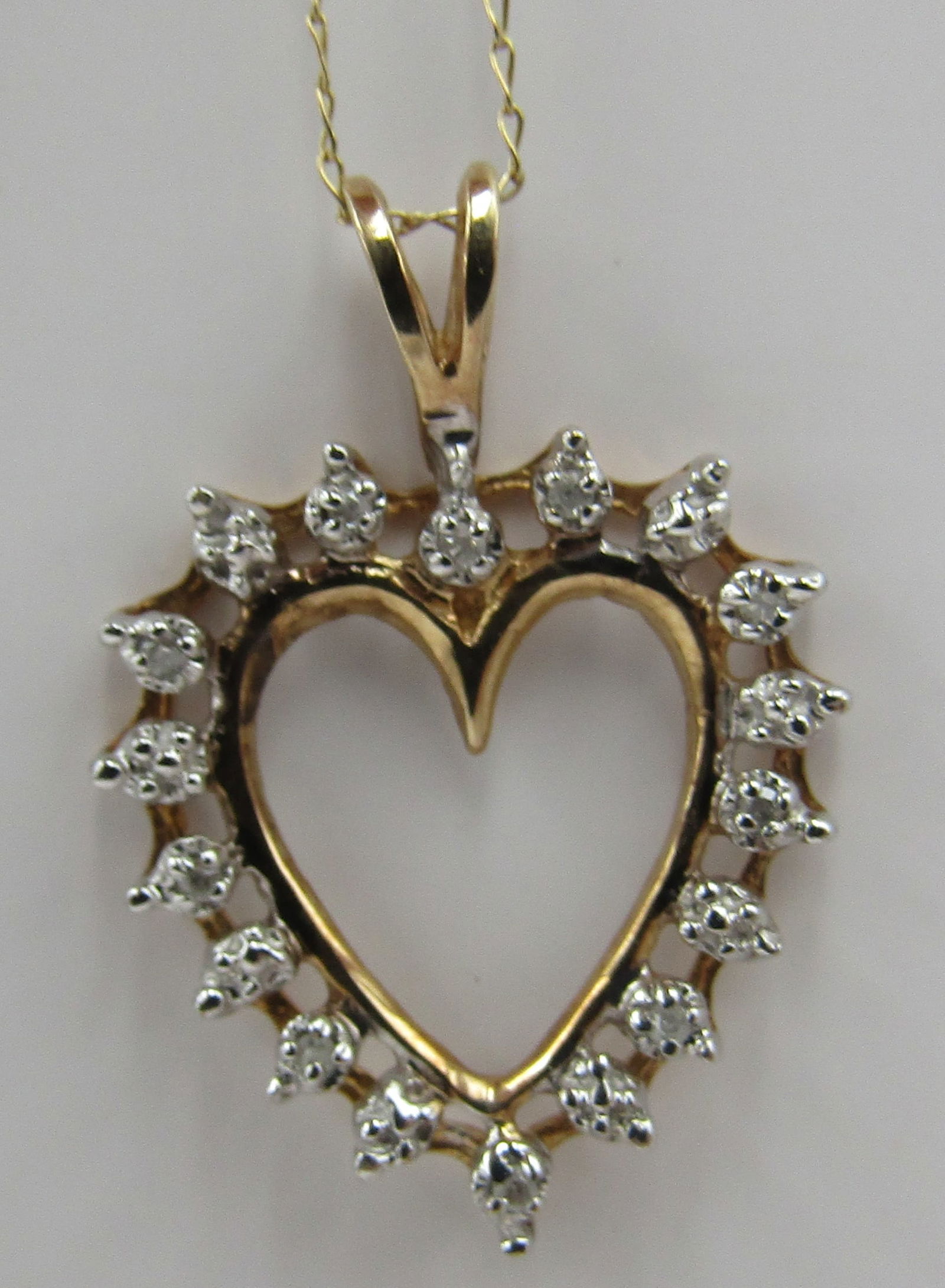10K GOLD 10 DIAMOND HEART PENDANT NECKLACE 20" (1 of 3)