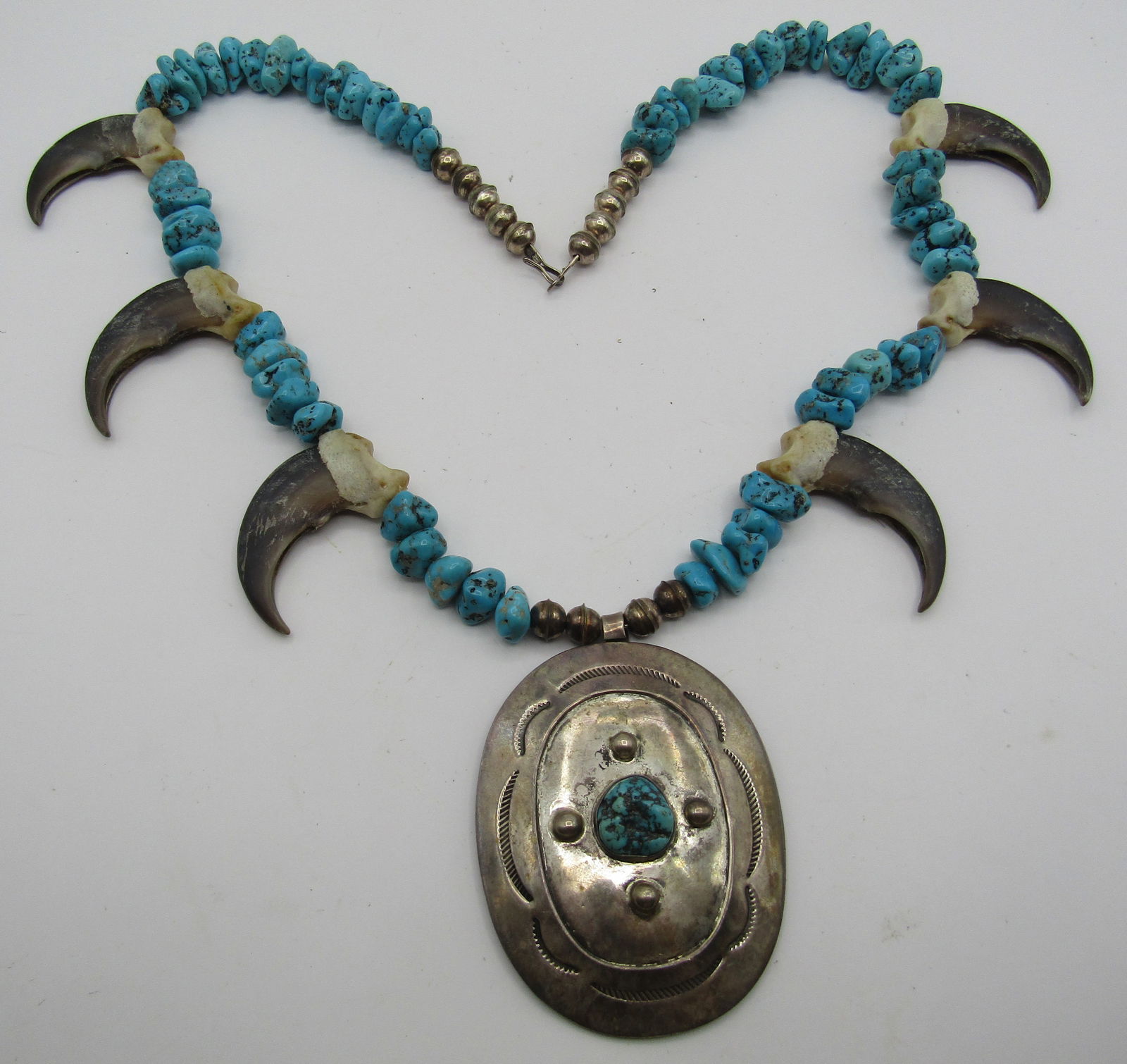 26" CONCHO BEAR CLAW TURQUOISE NECKLACE STERLING (1 of 5)