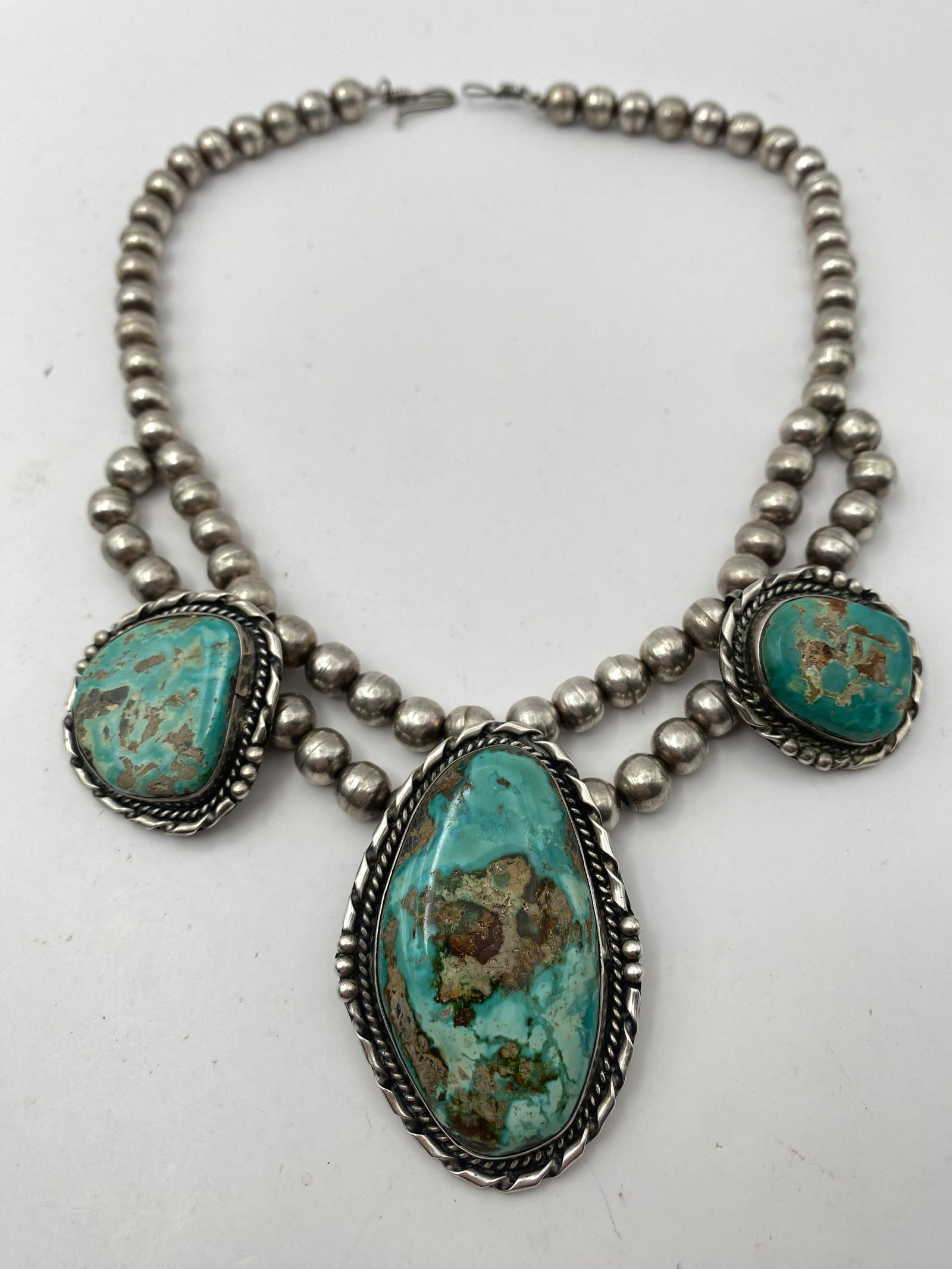 "ML" VINTAGE NAVAJO STERLING TURQUOISE NECKLACE (1 of 7)