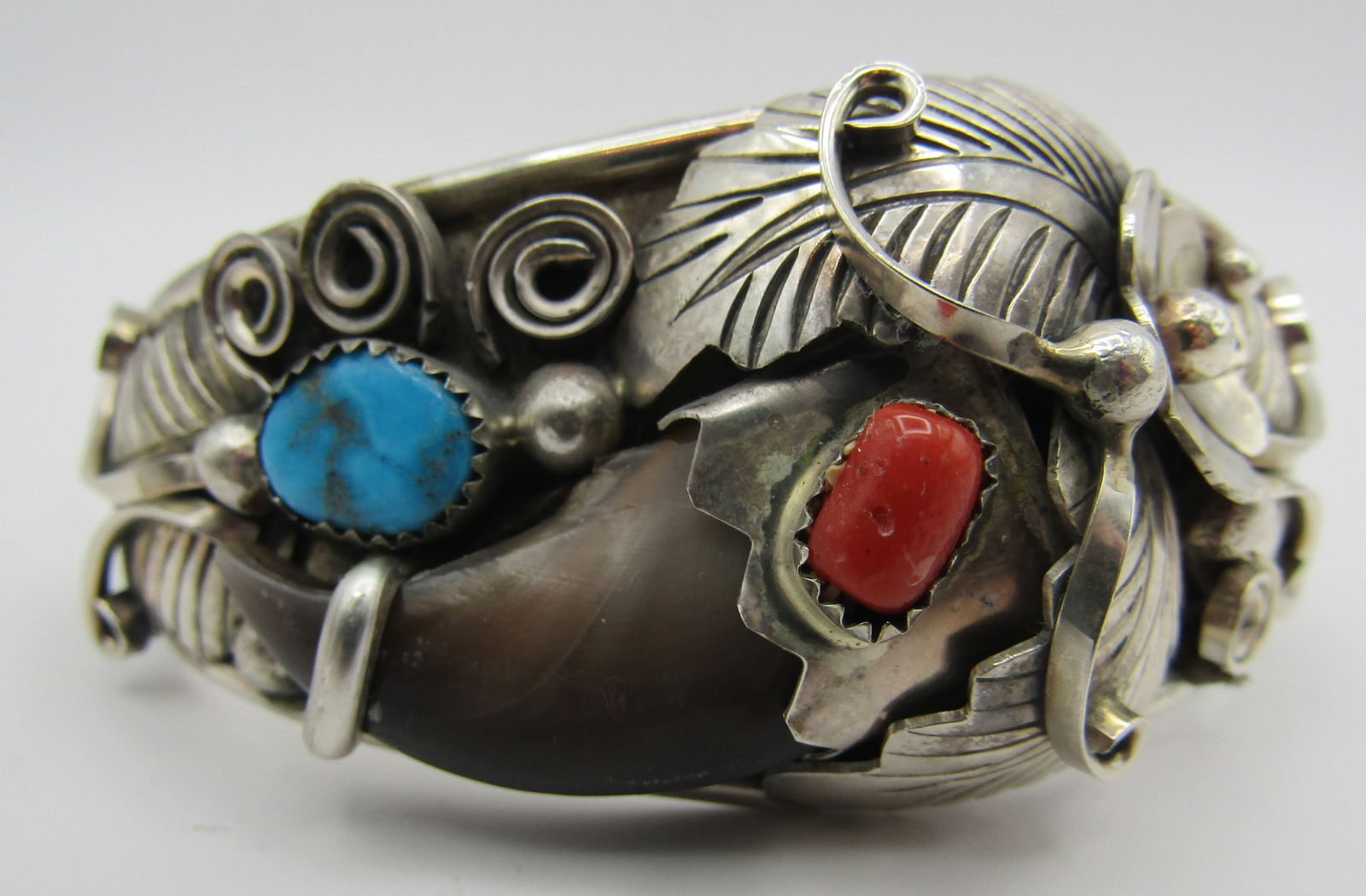 "JT" BEAR CLAW TURQUOISE CUFF BRACELET STERLING (1 of 6)