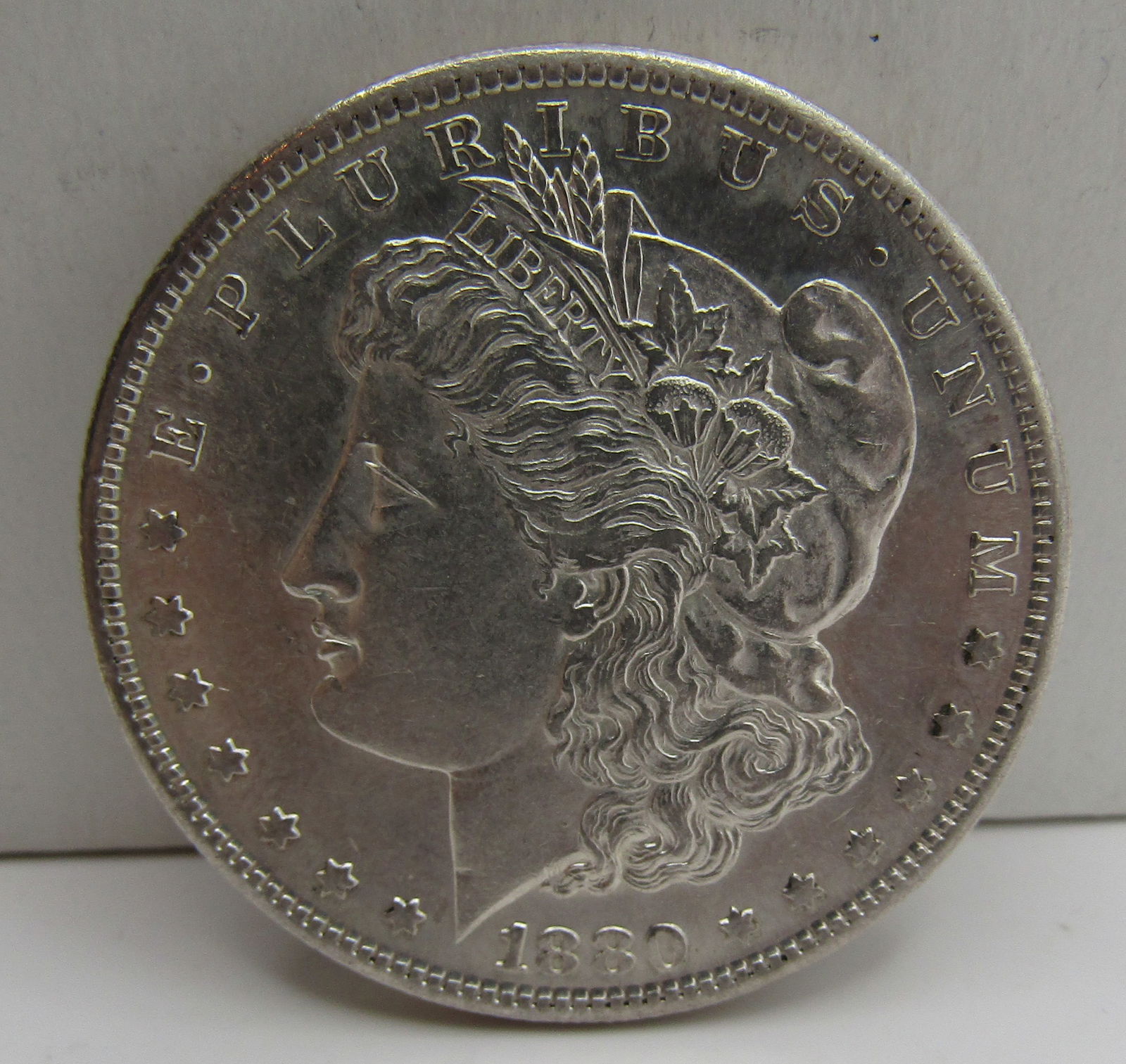 1880 S MINT MORGAN US SILVER DOLLAR COIN UNC (1 of 2)