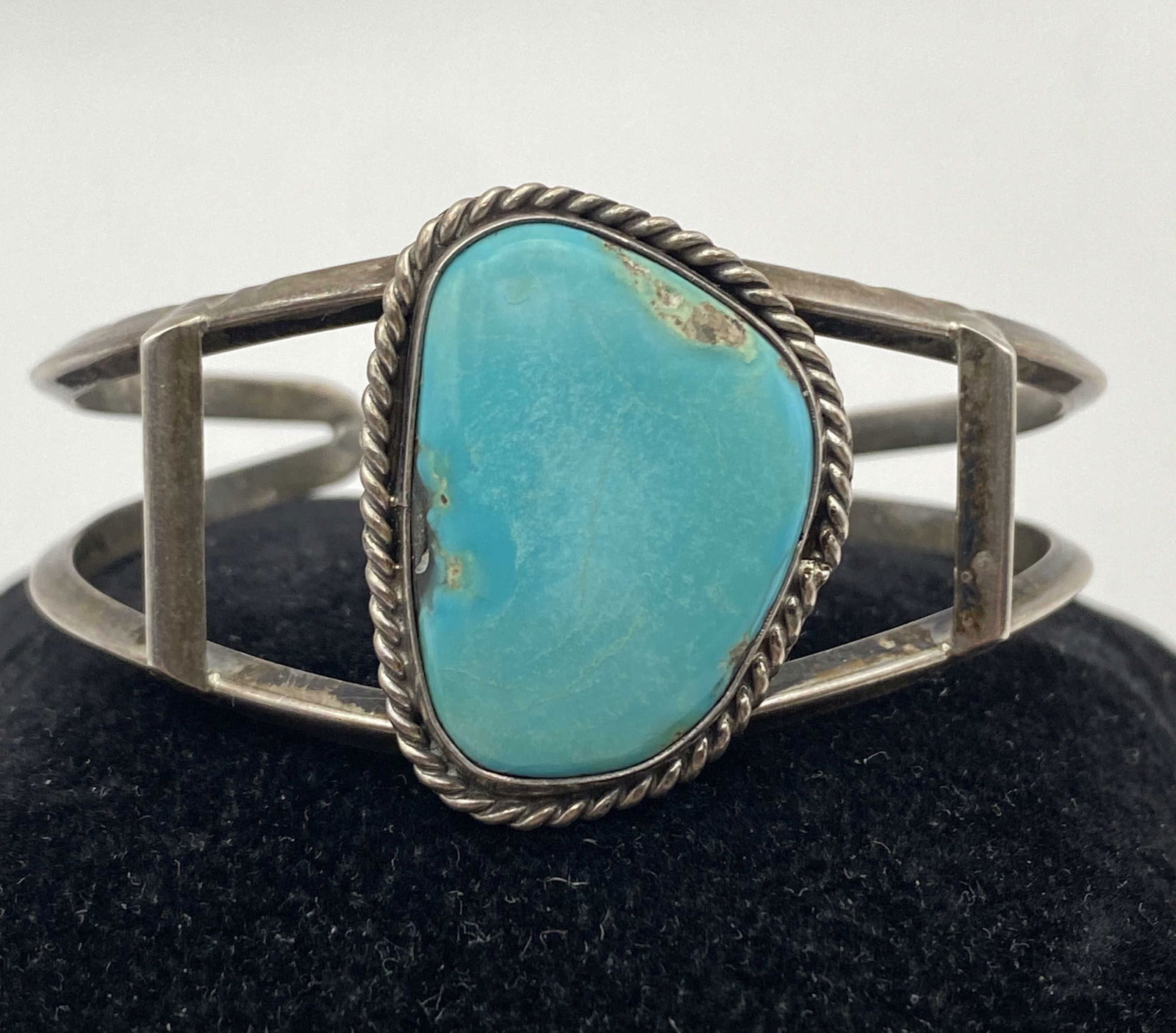STERLING NAVAJO TURQUOISE BRACELET NATIVE AMERICAN (1 of 4)