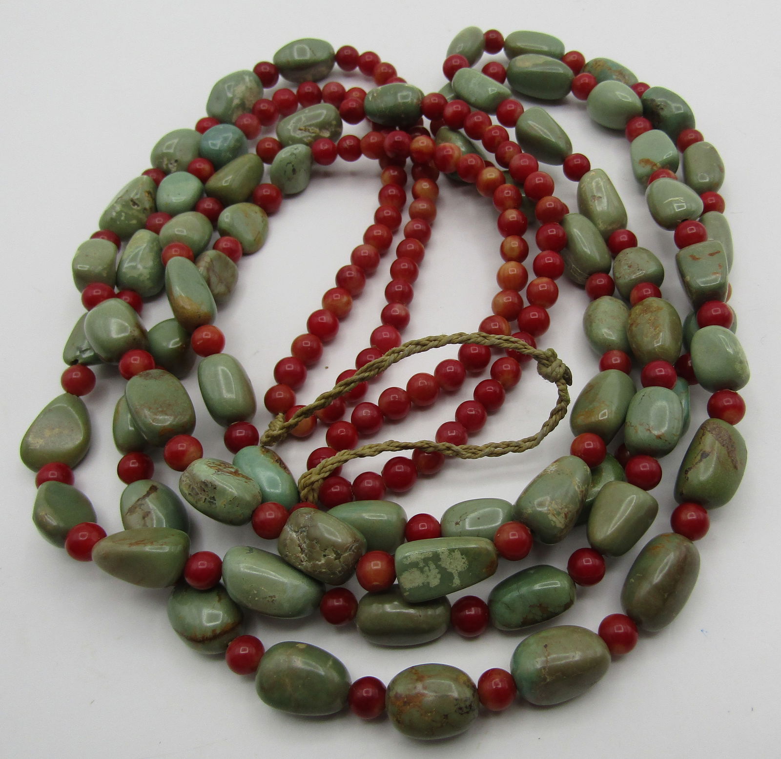34" ROYSTON TURQUOISE & RED CORAL NECKLACE 2STRAND (1 of 5)