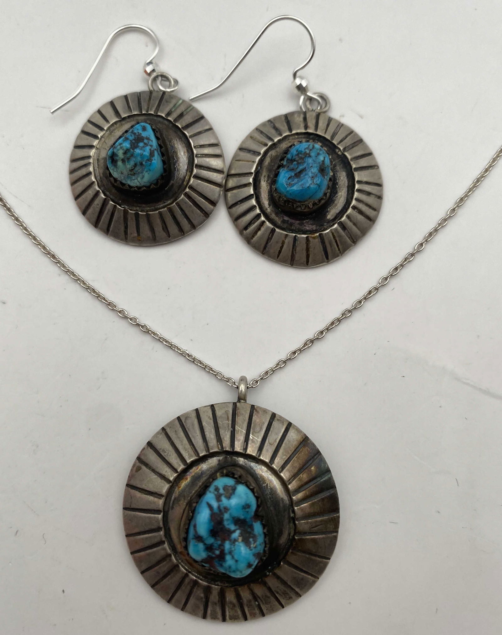 STERLING TURQUOISE NAVAJO NECKLACE EARRINGS SET (1 of 3)