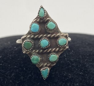 OLD PAWN ZUNI STERLING PETIT POINT TURQUOISE RING