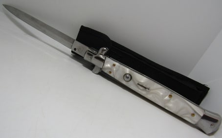 LARGE SWITCHBLADE KNIFE