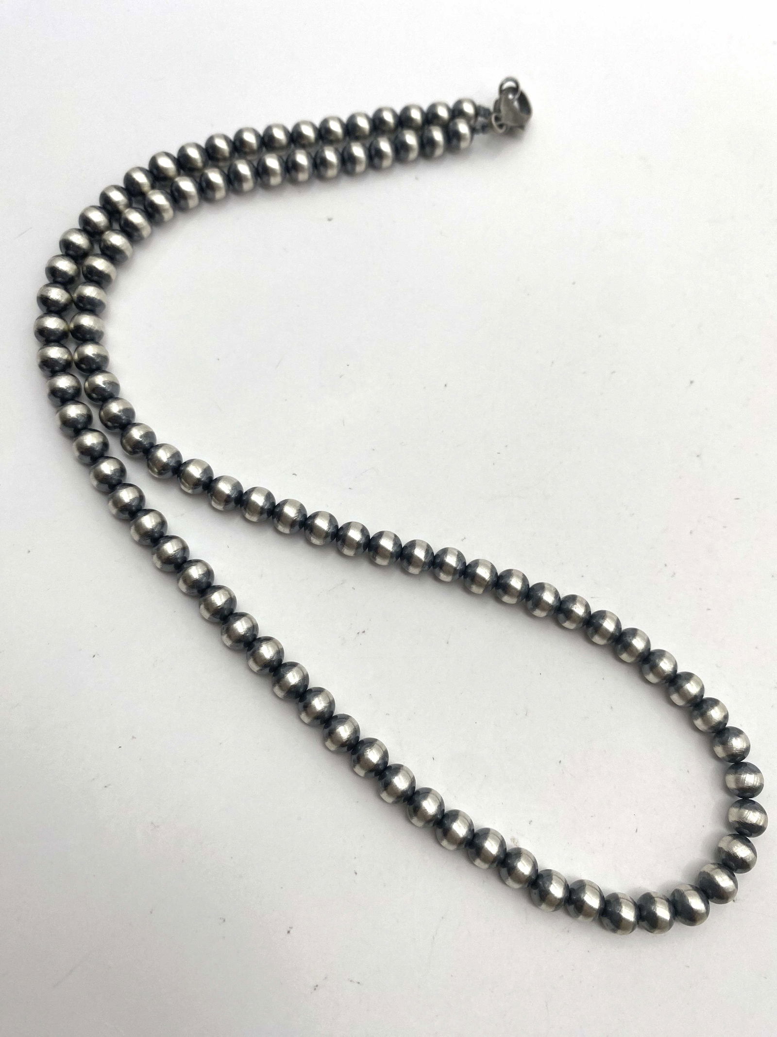 STERLING SILVER 6MM NAVAJO PEARL NECKLACE (1 of 3)