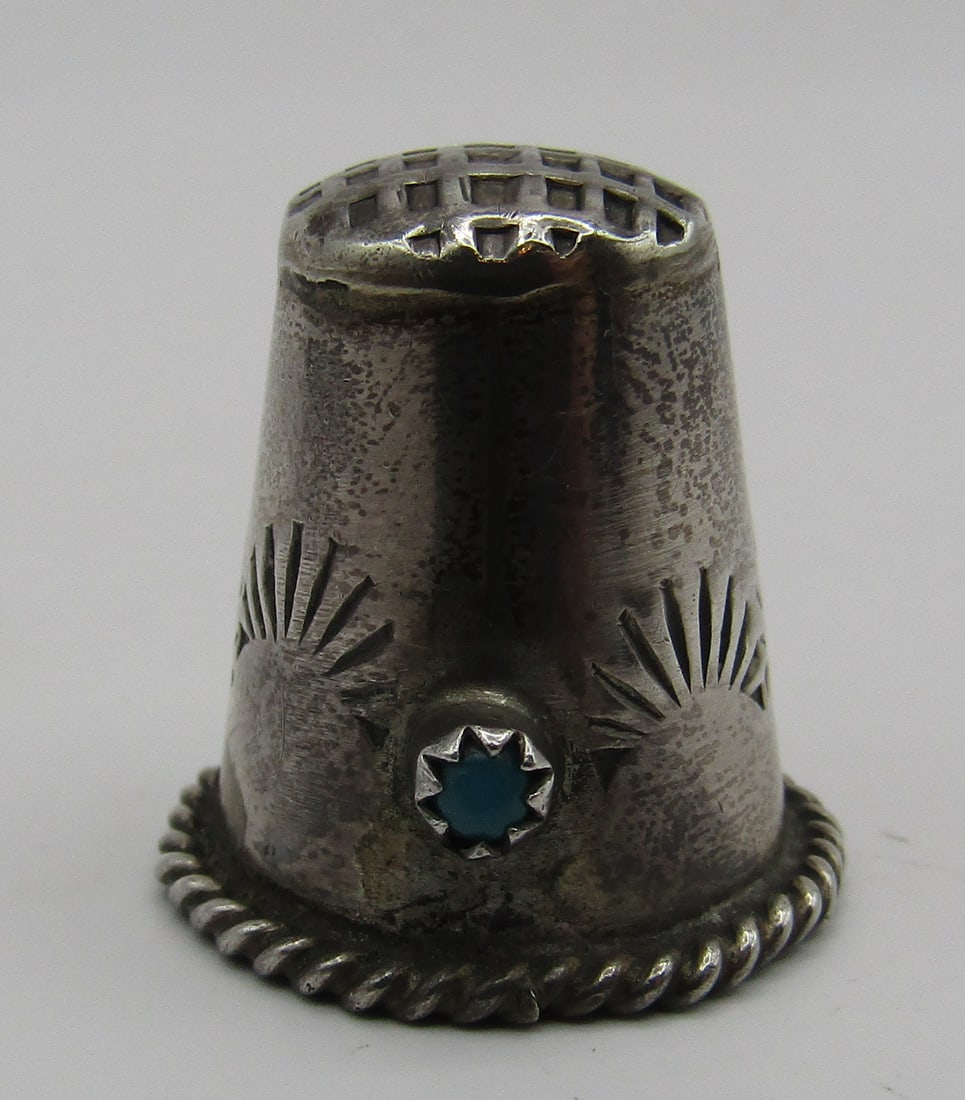 TURQUOISE THIMBLE STERLING SILVER SEWING: NATIVE AMERICAN SOUTHWEST NAVAJO INDIAN THIMBLE. MEASURES 1 INCH BY 3/4". WEIGHS 4.3 GRAMS. EXCELLENT CONDITION. USA SHIPPING $5.