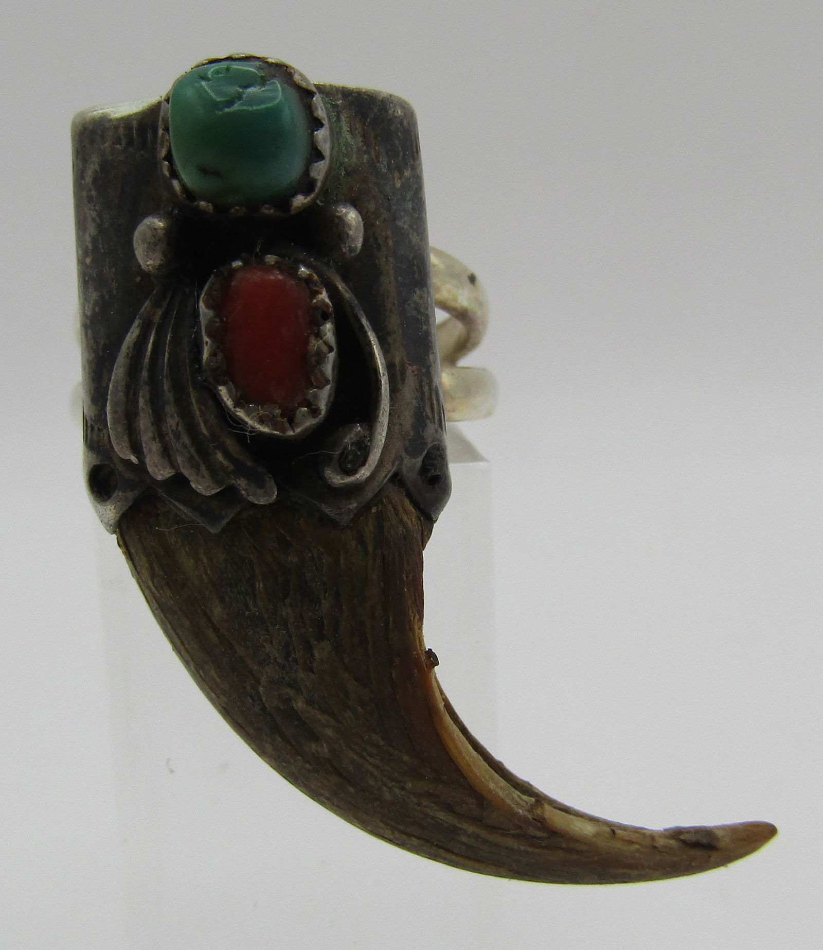 "DDC" BEAR CLAW TURQUOISE RING STERLING SILVER (1 of 5)