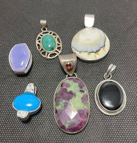 61 GRAM ALL STERLING PENDANT NECKLACE LOT