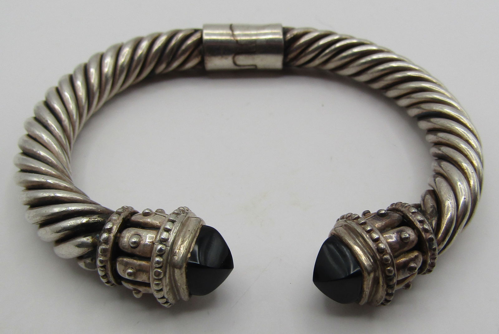 AK 9MM CABLE CUFF BRACELET STERLING SILVER HINGED (1 of 3)