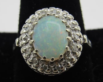 14K GOLD GENUINE OPAL DIAMOND RING SIZE 6