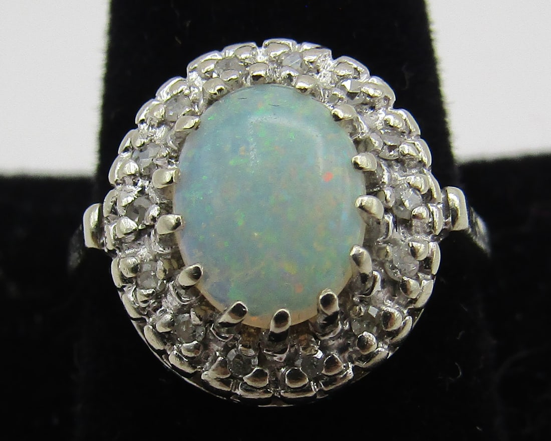 14K GOLD GENUINE OPAL DIAMOND RING SIZE 6 (1 of 5)