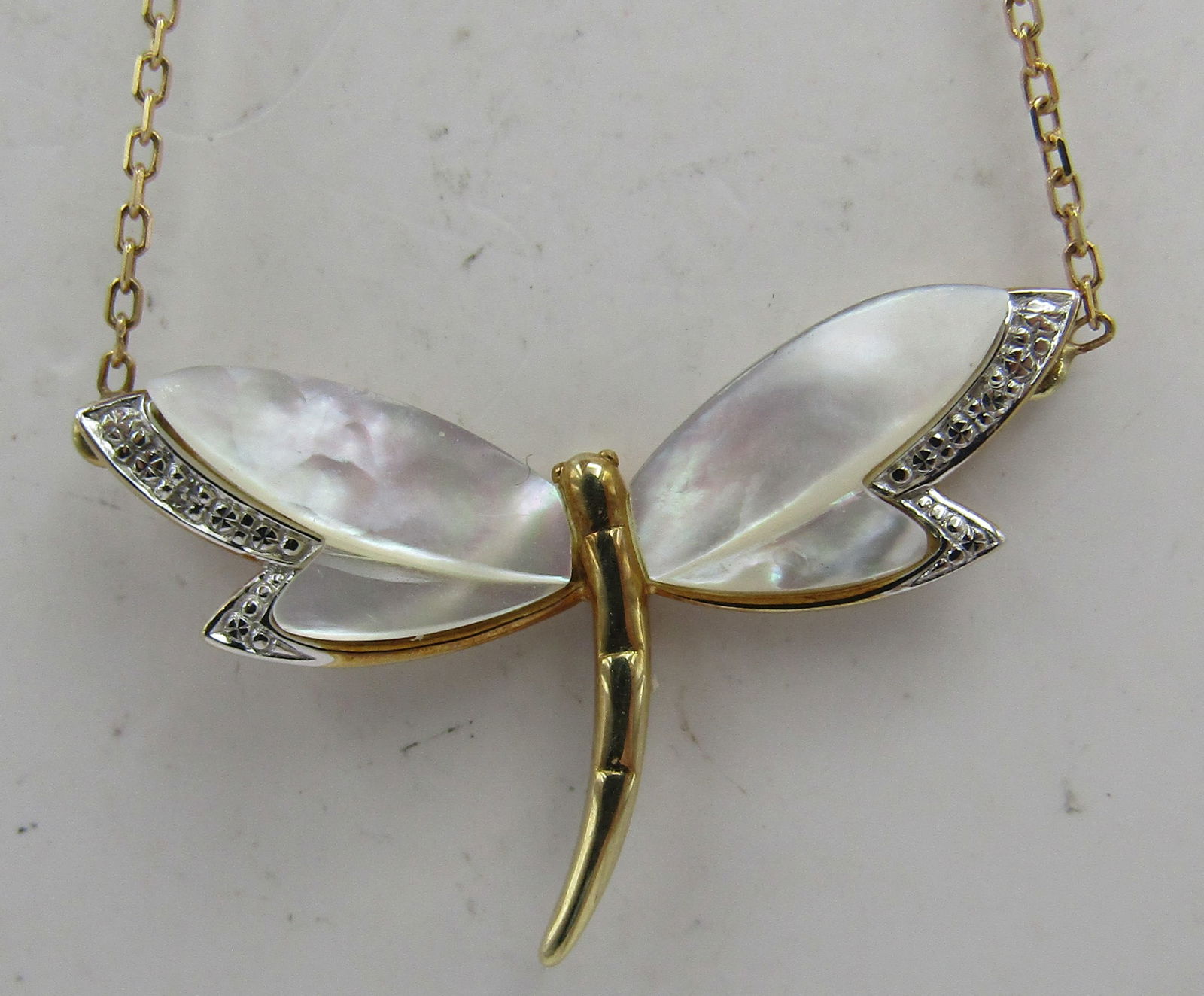 14K GOLD 19" MOP DIAMOND DRAGONFLY NECKLACE (1 of 3)