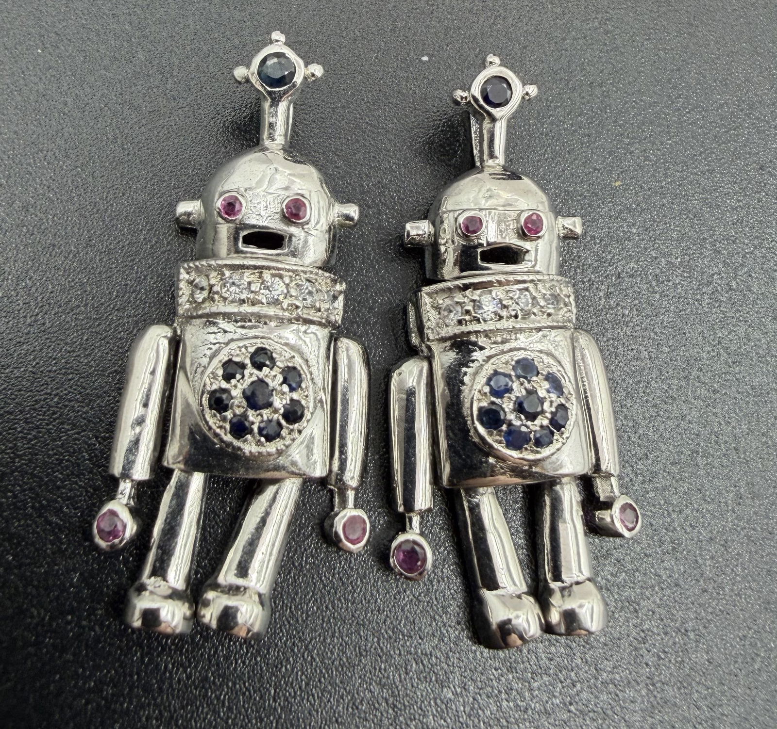 3D ARTICULATED STERLING ROBOT CHARMS RUBY (1 of 4)