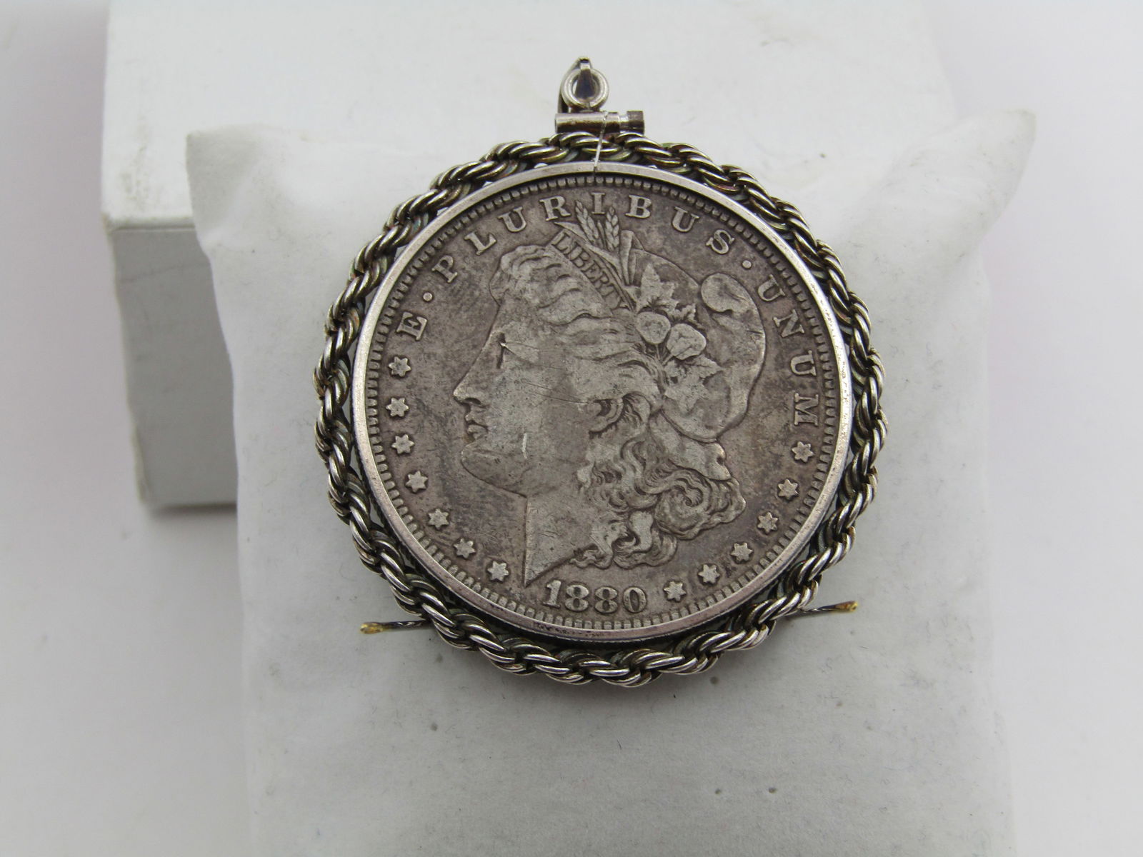 1880 MORGAN SILVER DOLLAR PENDANT STERLING (1 of 2)