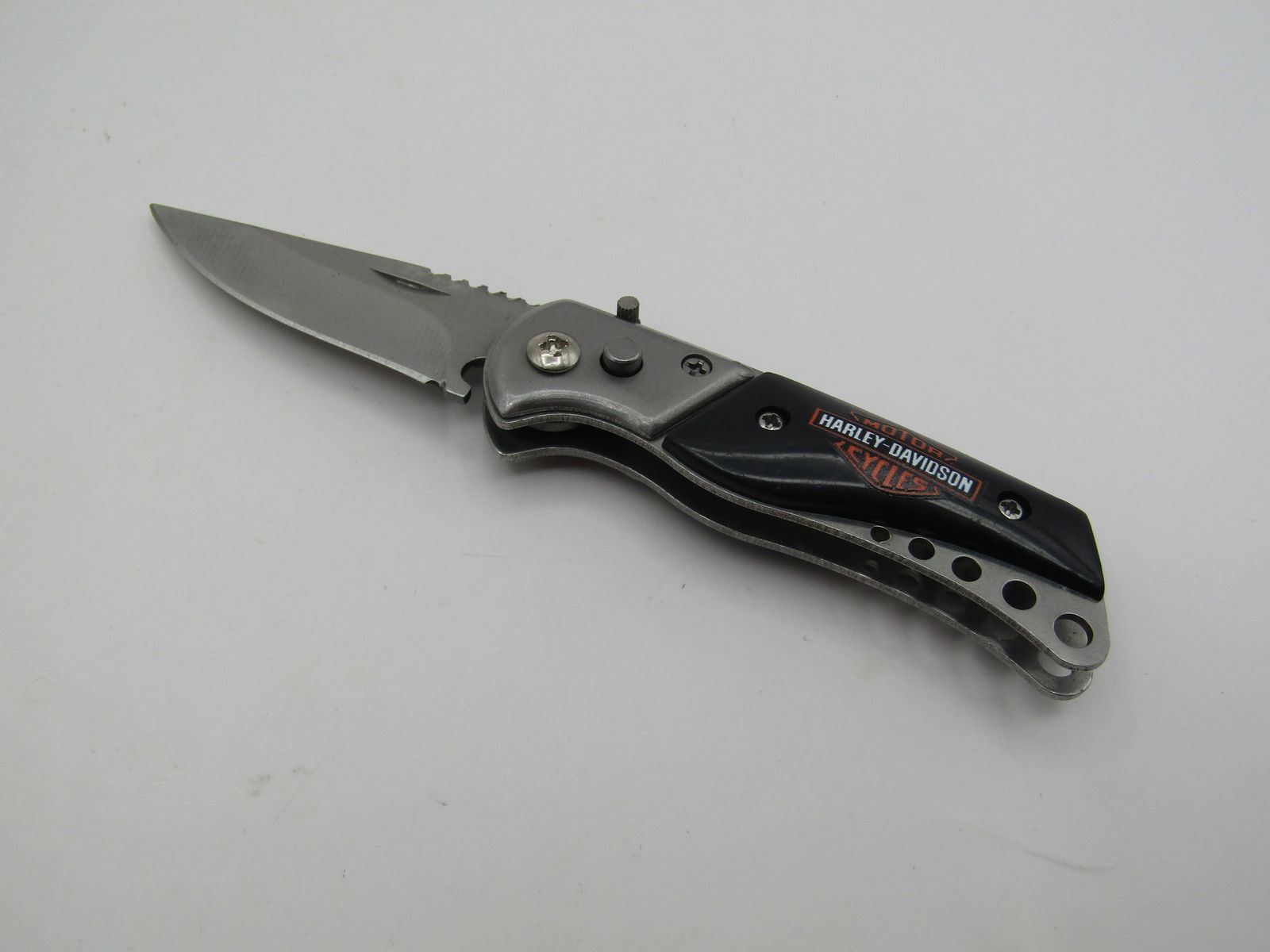 HARLEY DAVIDSON SWITHBLADE KNIFE (1 of 2)
