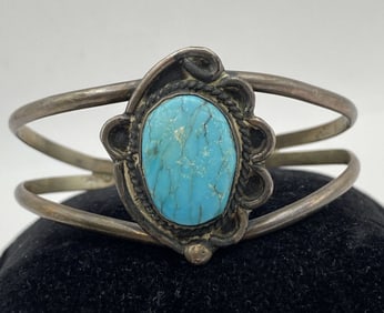 NATIVE AMERICAN STERLING TURQUOISE BRACELET