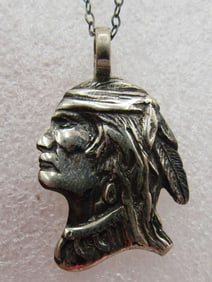 E HOSKIE INDIAN PENDANT NECKLACE STERLING SILVER