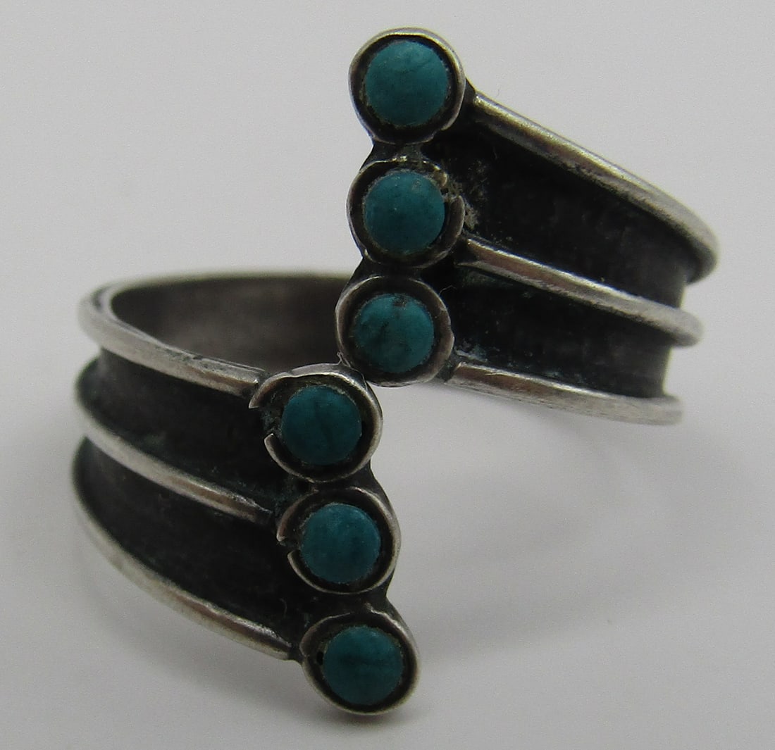 LL? PETITPOINT TURQUOISE RING STERLING SILVER (1 of 6)