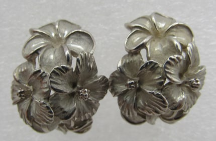 KABANA PLUMERIA EARRING STERLING SILVER FRANGIPANI