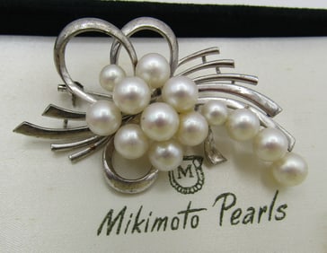 MIKIMOTO 12 PEARL PIN STERLING SILVER BROOCH