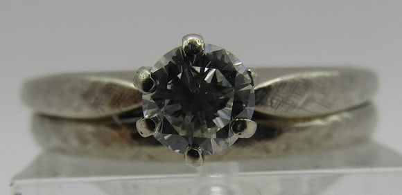 14K WHITE GOLD .33CT VS DIAMOND ENGAGEMENT RING 4G