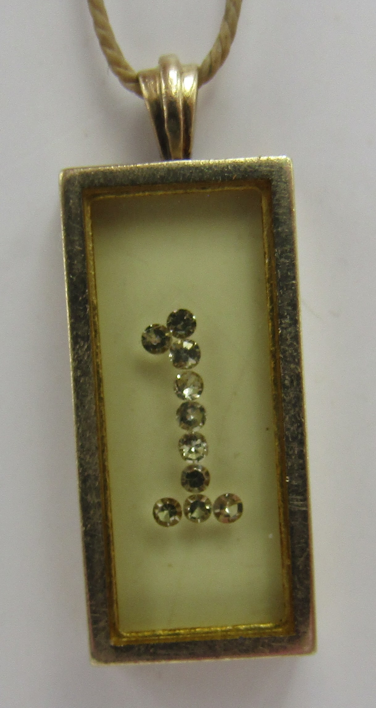 FRANK GOLDEN 14K GOLD #1 DIAMOND NECKLACE PENDANT: GENUINE VINTAGE ESTATE 10 DIAMOND CHARM, MEASURES 1" BY1/2" WIDE. WEIGHS 3.1 GRAMS OF MARKED "14K FJG" FRANK J. GOLDEN JEWELRY COMPANY YELLOW GOLD. EXCELLENT USED CONDITION. USA SHIPPING $5