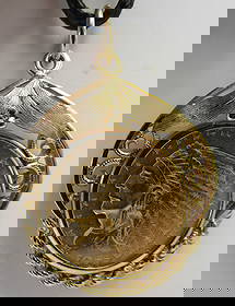 1927 US $2 1/2 GOLD COIN 14K NECKLACE PENDANT 7.9G: GENUINE VINTAGE ESTATE 1927 US 2 1/2 US GOLD COIN MOUNTED IN A 14K YELLOW GOLD PENDANT. MEASURES 1 3/8 INCHES BY 1" WIDE. WEIGHS 7.9 GRAMS TOTAL; MARKED "14K", YELLOW GOLD. EXCELLENT USED CONDITION. U