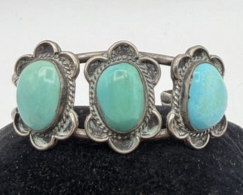 NATIVE AMERICAN STERLING TURQUOISE BRACELET