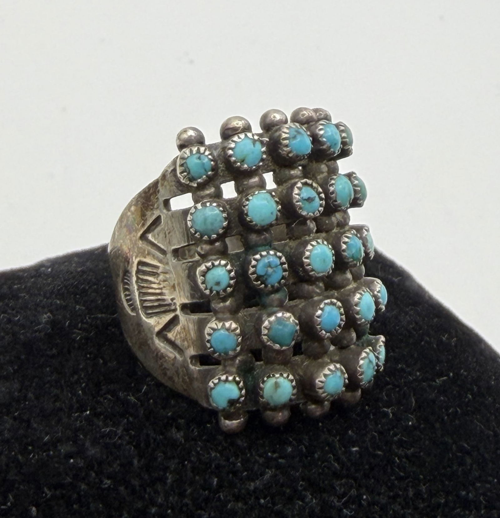 OLD ZUNI SNAKE EYE TURQUOISE STERLING RING (1 of 5)