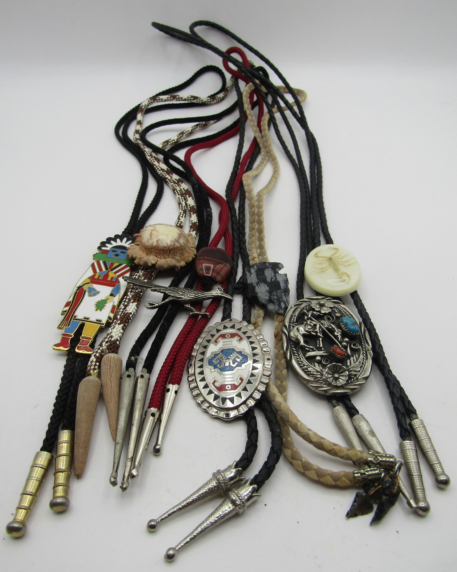 8 BOLO TIE NECKLACE COLLECTION LOT (1 of 4)