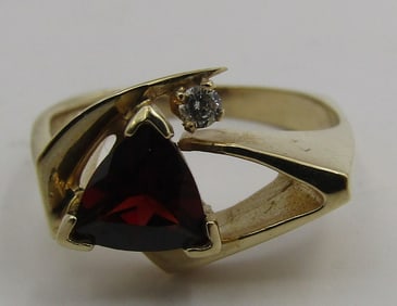 1CT TRILLION GARNET & DIAMOND 14K GOLD RING 4.5GRM