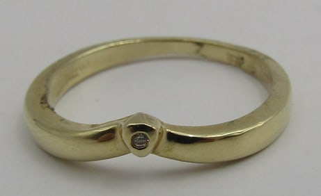 GENUINE DIAMOND RING 14K GOLD 2.5GRAM SIZE6.5