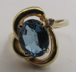 2CT BLUE TOPAZ DIAMOND RING 14K GOLD 4.6GRAM SIZ6