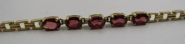 4.6CT GARNET BRACELET 14K GOLD 9.7 GRAMS