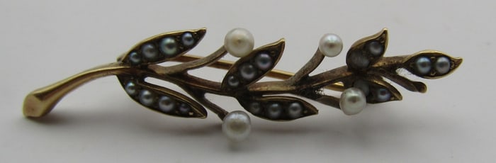 BATTIN 14K GOLD VICTORIAN SEEDPEARL FLORAL PIN