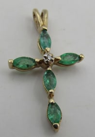 EMERALD DIAMOND CROSS 14K GOLD NECKLACE PENDANT