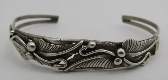 NAVAJO BLOSSOM CUFF BRACELET STERLING SILVER